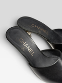 09 Chanel by Karl Lagerfeld Pre-Fall 2016 Black Serpent Pearl Heel Mules - Insole Brand Detail